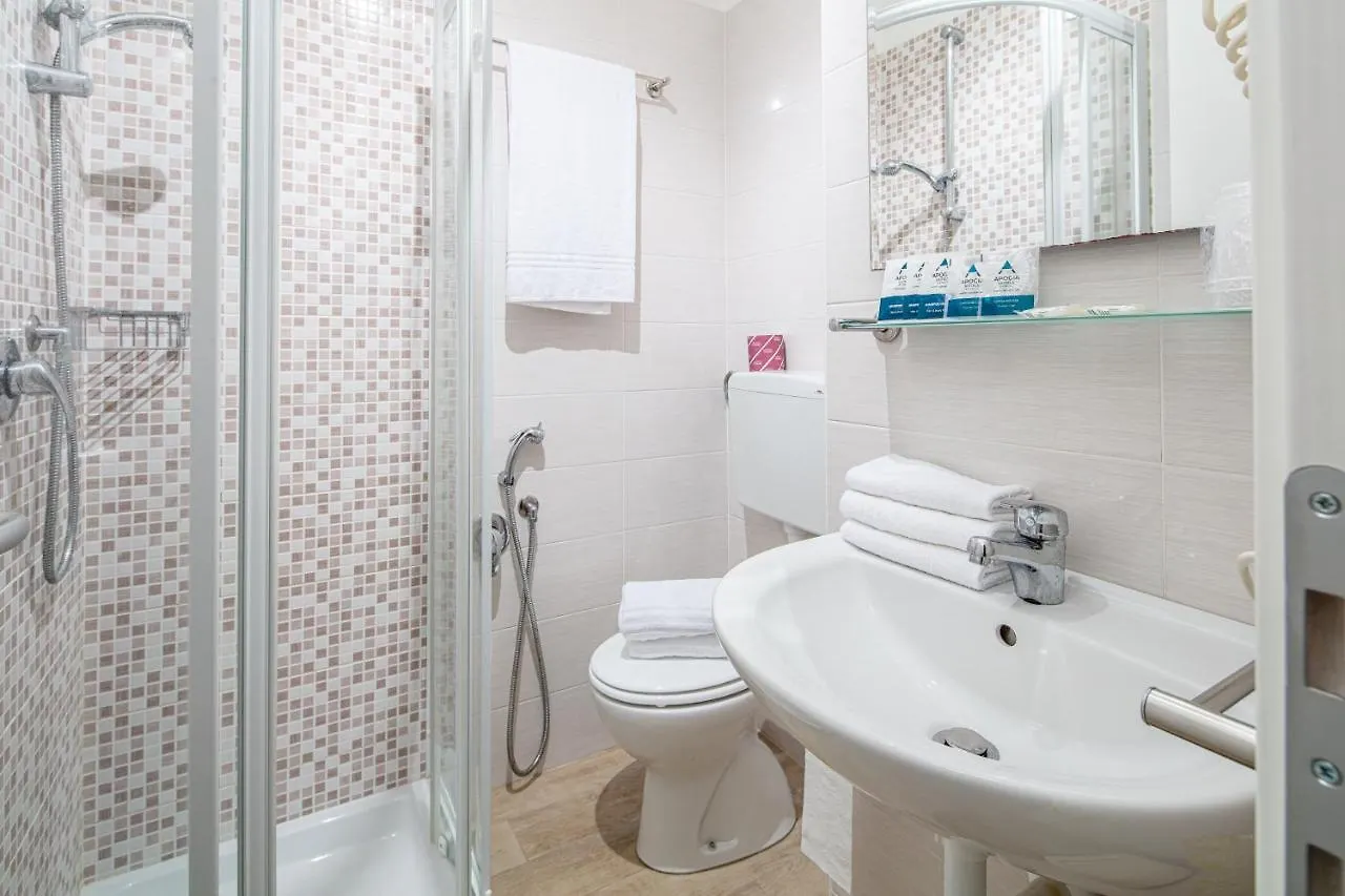 Hotel Pigalle Lido di Jesolo 3*,