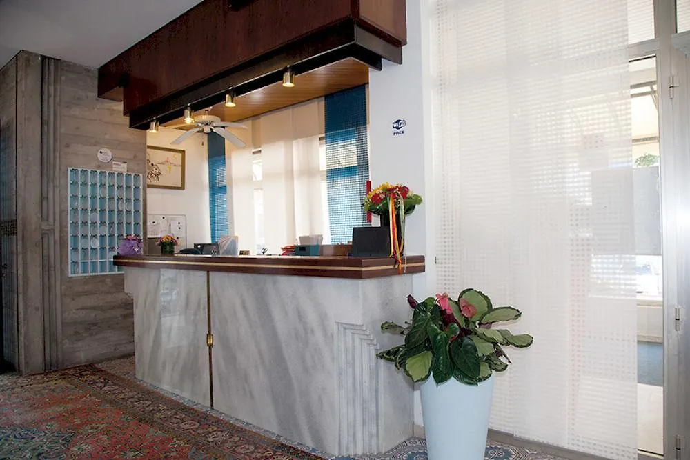 Hotel Pigalle Lido di Jesolo 3*,  Italien