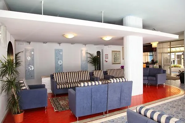 Hotel Pigalle Lido di Jesolo 3*,